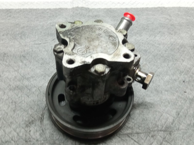 Recambio de bomba direccion asistida para audi a4 referencia OEM IAM 7690955121POLEA038145255B  