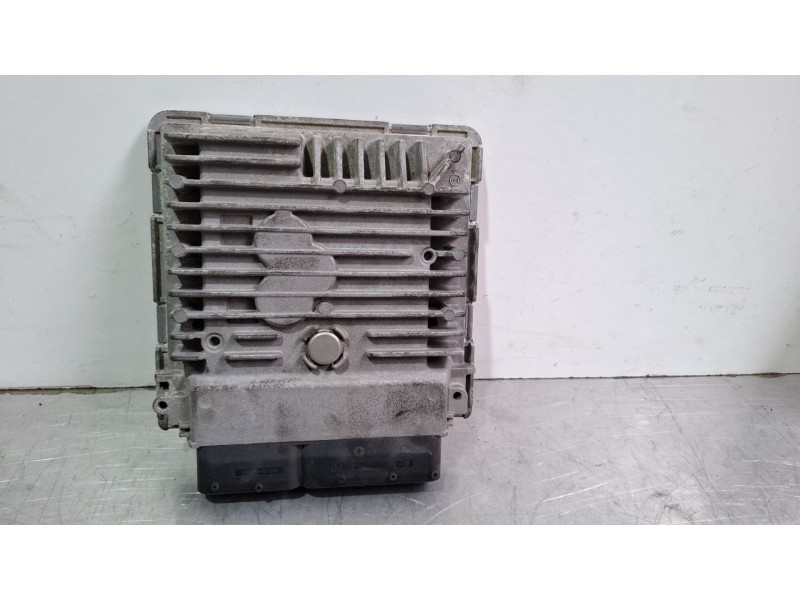 Recambio de centralita motor para volkswagen golf blue motion referencia OEM IAM 03L906023DQ 5WP42810AA CONTINENTAL  