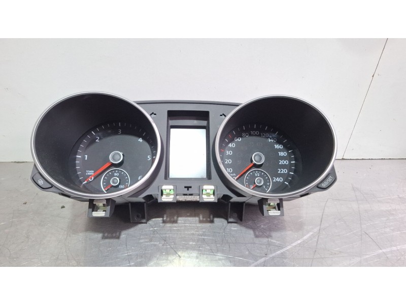 Recambio de cuenta kilometros para volkswagen golf blue motion referencia OEM IAM 5K0920861A  