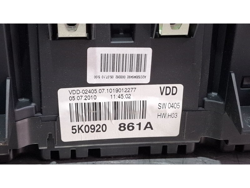 Recambio de cuenta kilometros para volkswagen golf blue motion referencia OEM IAM 5K0920861A  