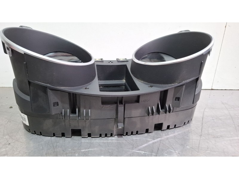 Recambio de cuenta kilometros para volkswagen golf blue motion referencia OEM IAM 5K0920861A  