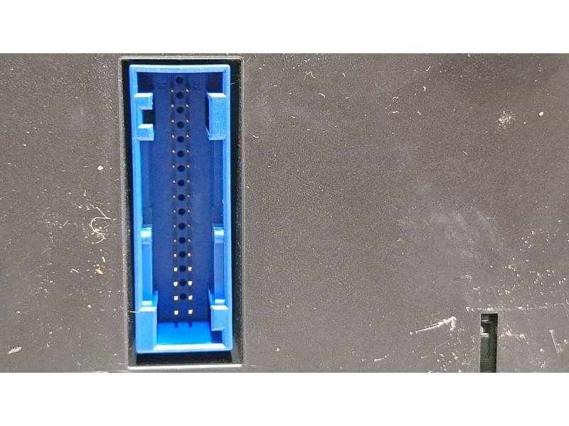 Recambio de cuenta kilometros para volkswagen golf blue motion referencia OEM IAM 5K0920861A  