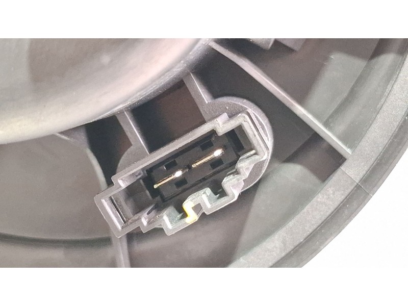 Recambio de ventilador calefaccion para volkswagen golf blue motion referencia OEM IAM 1K1819015C  