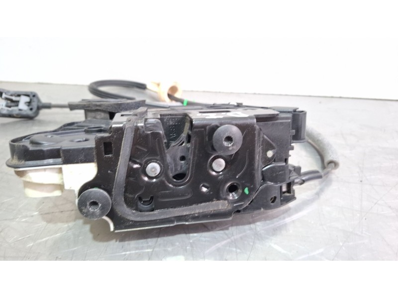 Recambio de cerradura puerta delantera izquierda para volkswagen golf blue motion referencia OEM IAM 5K18370158  