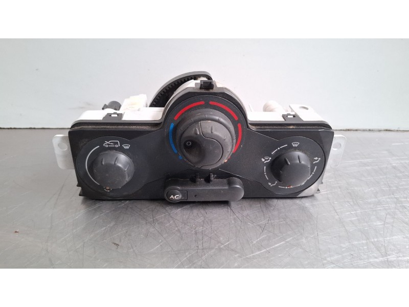 Recambio de mando calefaccion aire acondicionado para renault kangoo referencia OEM IAM 5F2140100  