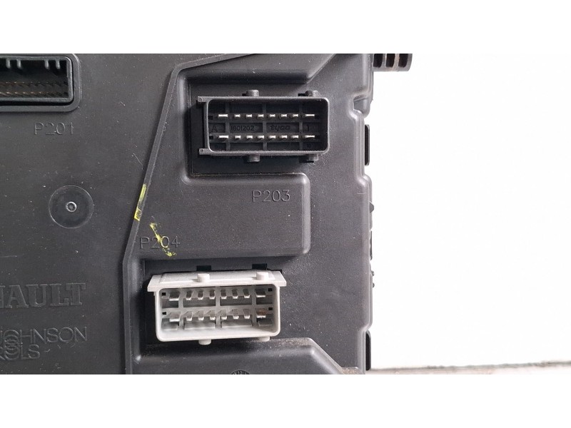 Recambio de modulo confort para renault kangoo referencia OEM IAM 8200924039  