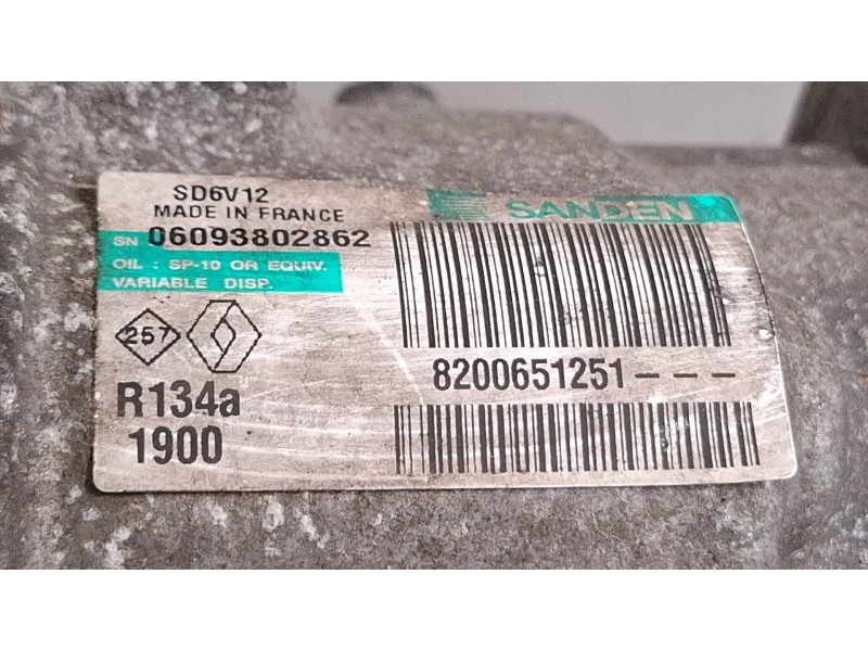 Recambio de compresor aire acondicionado para renault kangoo referencia OEM IAM 8200651251  