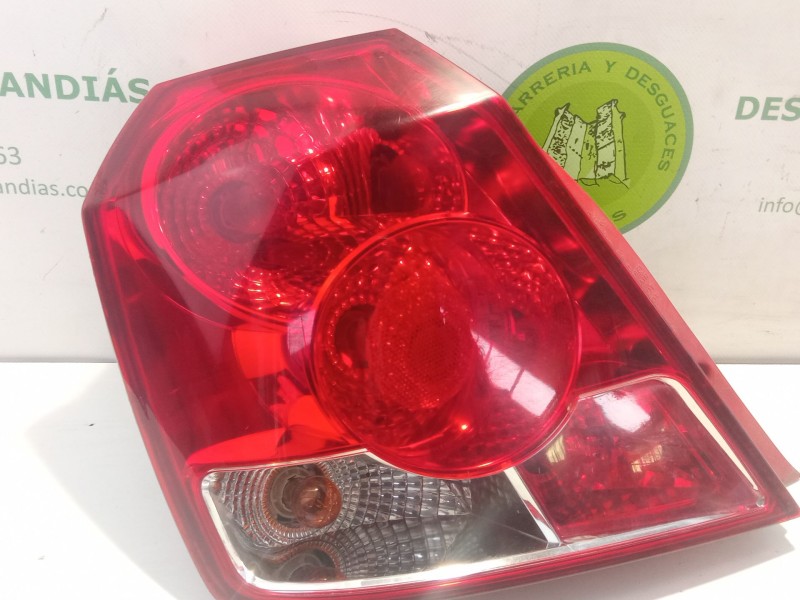 Recambio de piloto trasero izquierdo para chevrolet kalos referencia OEM IAM    Recambio de piloto trasero izquierdo para chevrolet kalos referencia OEM IAM