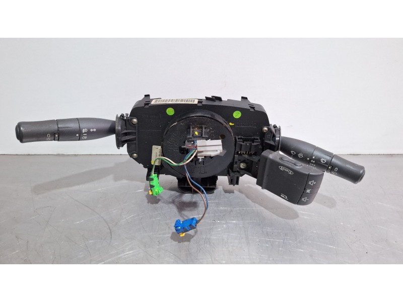 Recambio de mando multifuncion para renault megane referencia OEM IAM 61835909  