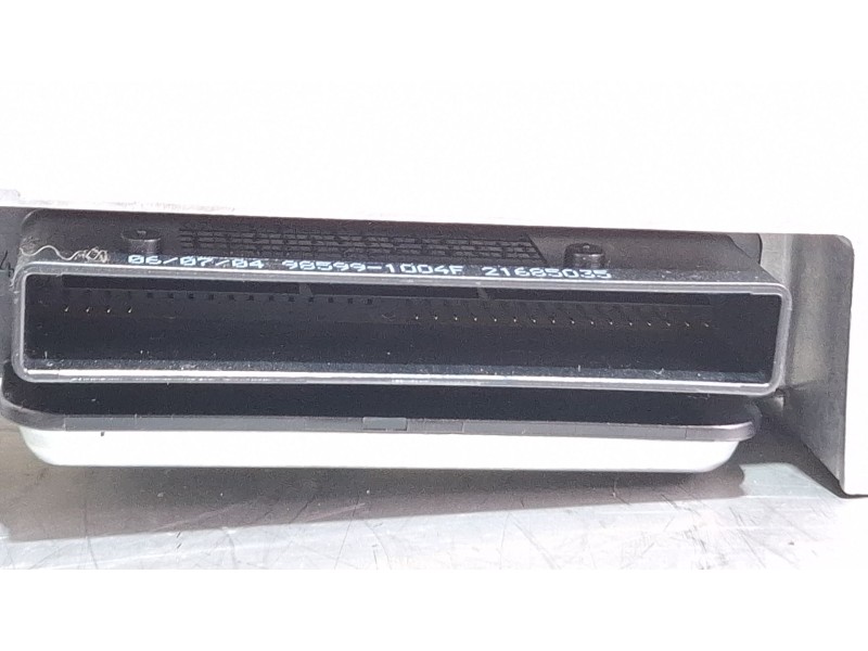 Recambio de centralita airbag para renault megane referencia OEM IAM 8200411004  