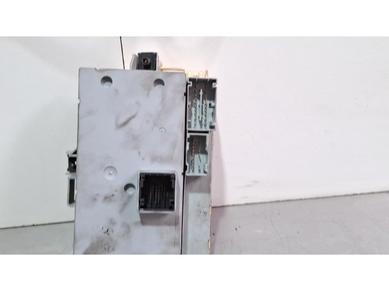 Recambio de caja reles / fusibles para fiat stilo referencia OEM IAM 501208530100 46797609  