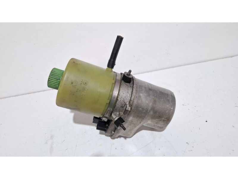 Recambio de bomba direccion asistida para seat ibiza 6j 6j referencia OEM IAM 6R0423156  