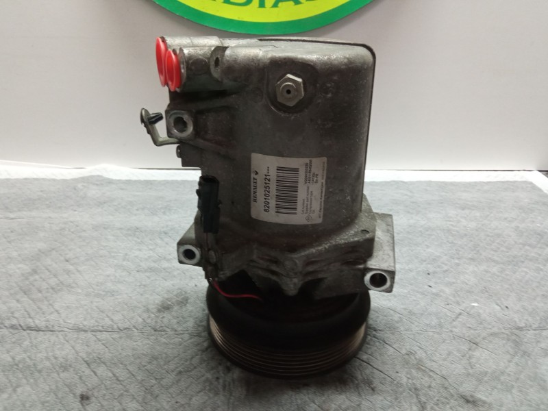 Recambio de compresor aire acondicionado para renault fluence referencia OEM IAM 8201025121  