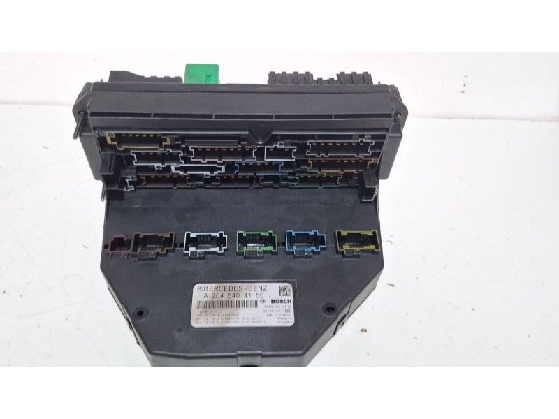 Recambio de caja reles / fusibles para mercedes-benz c 200 cdi referencia OEM IAM A2045404150  