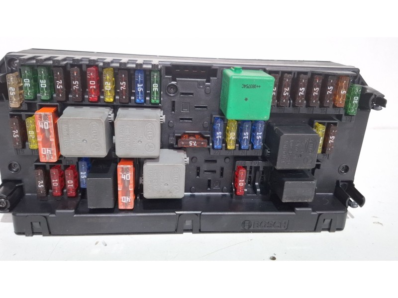 Recambio de caja reles / fusibles para mercedes-benz c 200 cdi referencia OEM IAM A2045404150  
