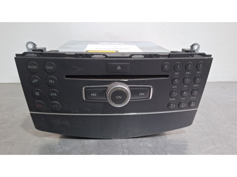 Recambio de sistema audio / radio cd para mercedes-benz c 200 cdi referencia OEM IAM A2048700196  