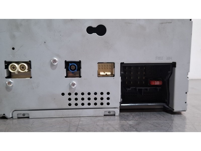 Recambio de sistema audio / radio cd para mercedes-benz c 200 cdi referencia OEM IAM A2048700196  