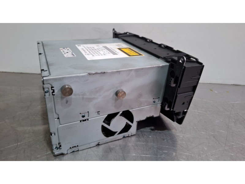 Recambio de sistema audio / radio cd para mercedes-benz c 200 cdi referencia OEM IAM A2048700196  