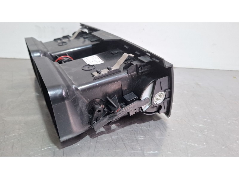 Recambio de rejilla aireadora para mercedes-benz c 200 cdi referencia OEM IAM A2048304054  