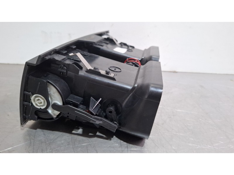 Recambio de rejilla aireadora para mercedes-benz c 200 cdi referencia OEM IAM A2048304054  