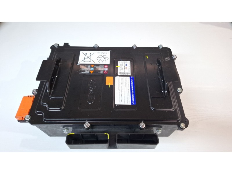 Recambio de bateria usada para kia sportage 1.6 hibrido no enchufable nq5e/f5p21/m61a17 referencia OEM IAM E13100RÉS-020057  