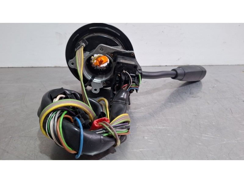 Recambio de mando limpiaparabrisas para mercedes-benz 250d referencia OEM IAM 2025402044  