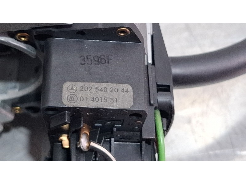 Recambio de mando limpiaparabrisas para mercedes-benz 250d referencia OEM IAM 2025402044  