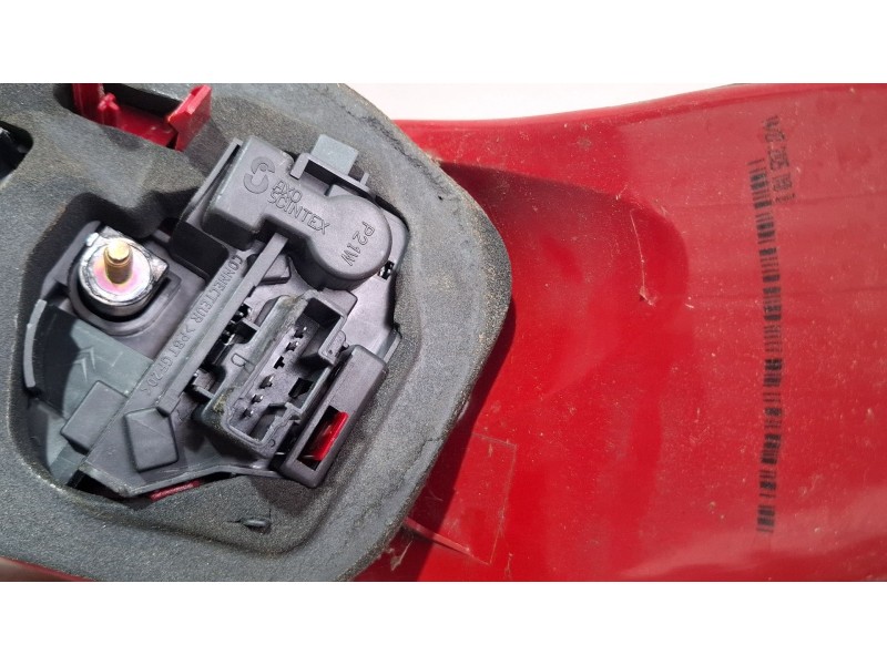 Recambio de piloto trasero izquierdo para peugeot 206 referencia OEM IAM   