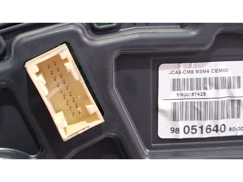 Recambio de cuenta kilometros para citroën c-elysee (dd_) 1.6 hdi 92 referencia OEM IAM 9805164080-00  