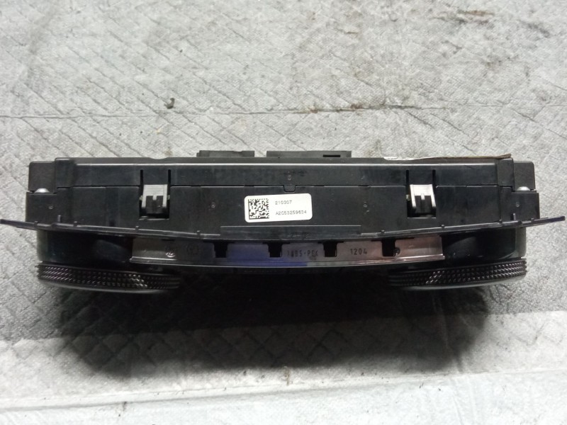 Recambio de mando calefaccion aire acondicionado para mercedes-benz c220 referencia OEM IAM 2048309385  