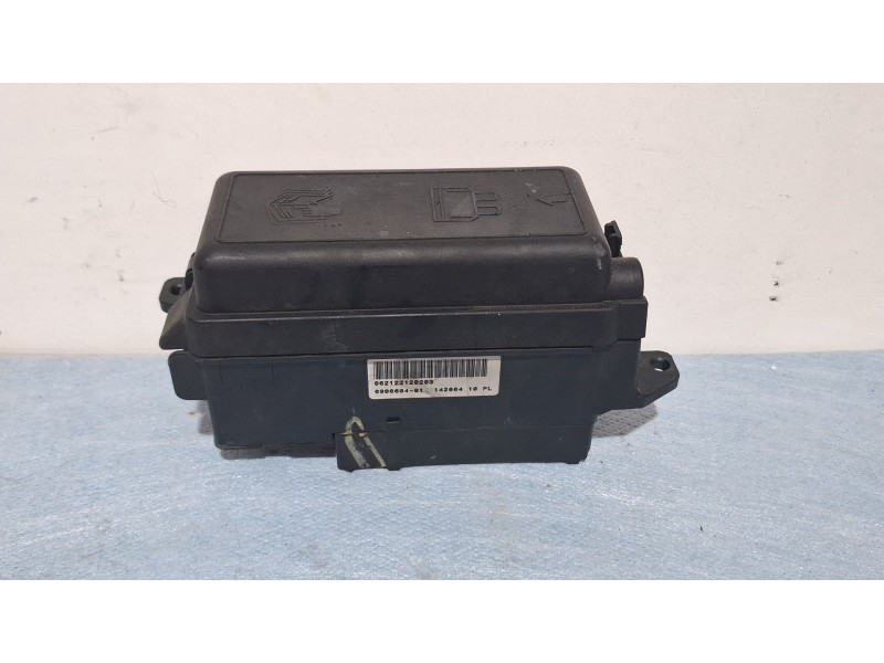 Recambio de caja reles / fusibles para mini (bmw) cooper referencia OEM IAM 690660401  