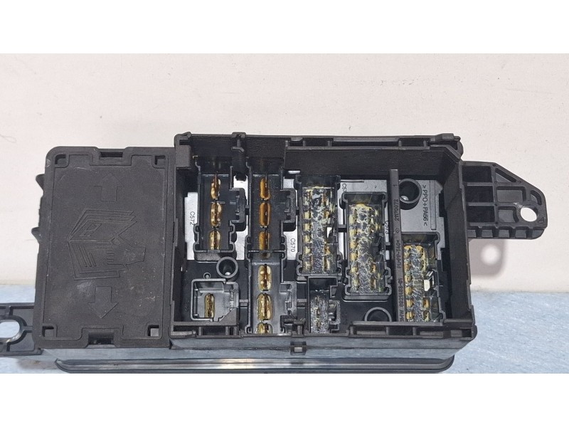 Recambio de caja reles / fusibles para mini (bmw) cooper referencia OEM IAM 690660401  