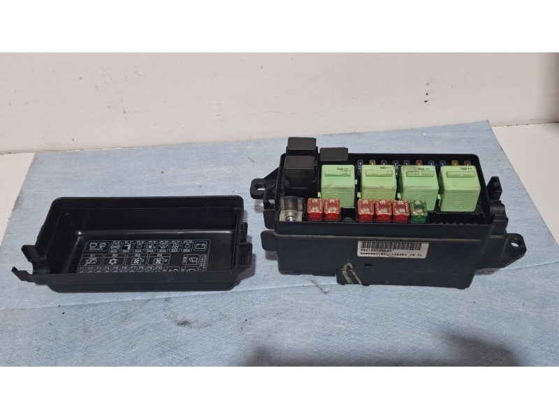 Recambio de caja reles / fusibles para mini (bmw) cooper referencia OEM IAM 690660401  