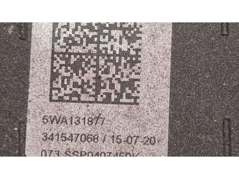 Recambio de deposito adblue para seat león referencia OEM IAM 5WA131877  