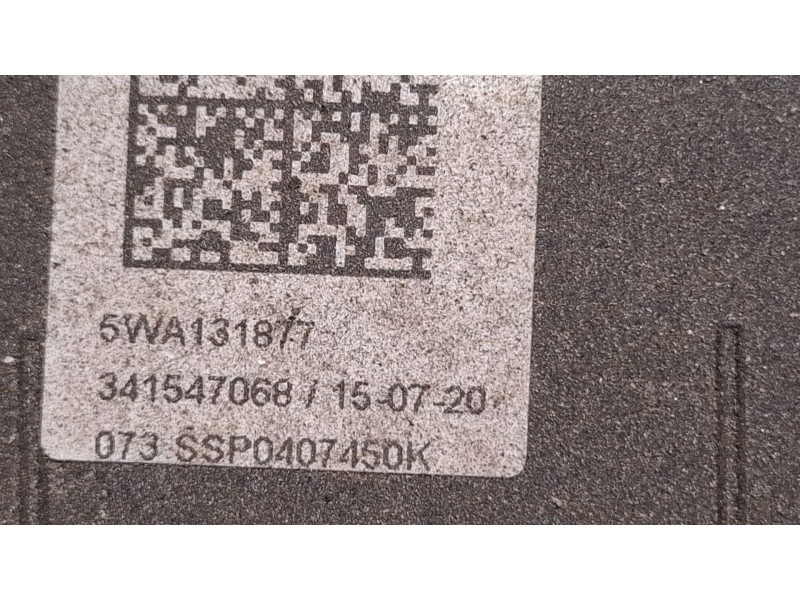 Recambio de deposito adblue para seat león referencia OEM IAM 5WA131877  