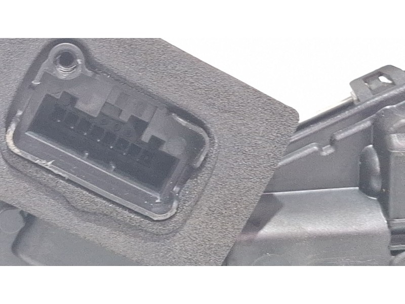 Recambio de cerradura puerta trasera izquierda para seat león referencia OEM IAM 5TA839015L  