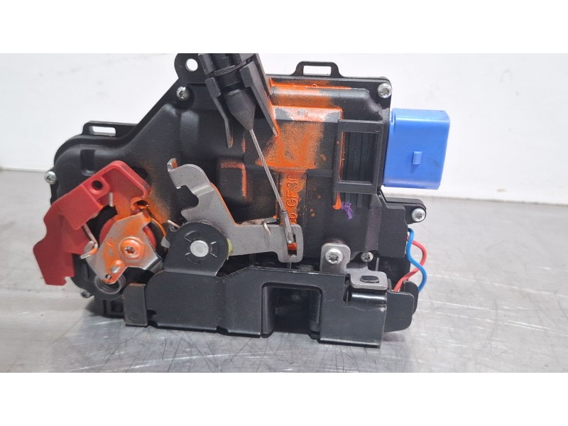 Recambio de cerradura puerta delantera izquierda para volkswagen golf referencia OEM IAM 15AB3D1837015AB  