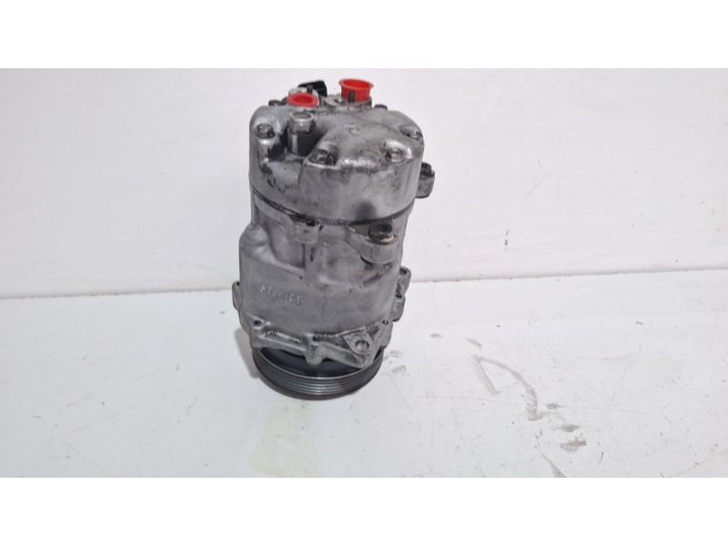 Recambio de compresor aire acondicionado para seat toledo referencia OEM IAM 1J0820803A / SA7V16  