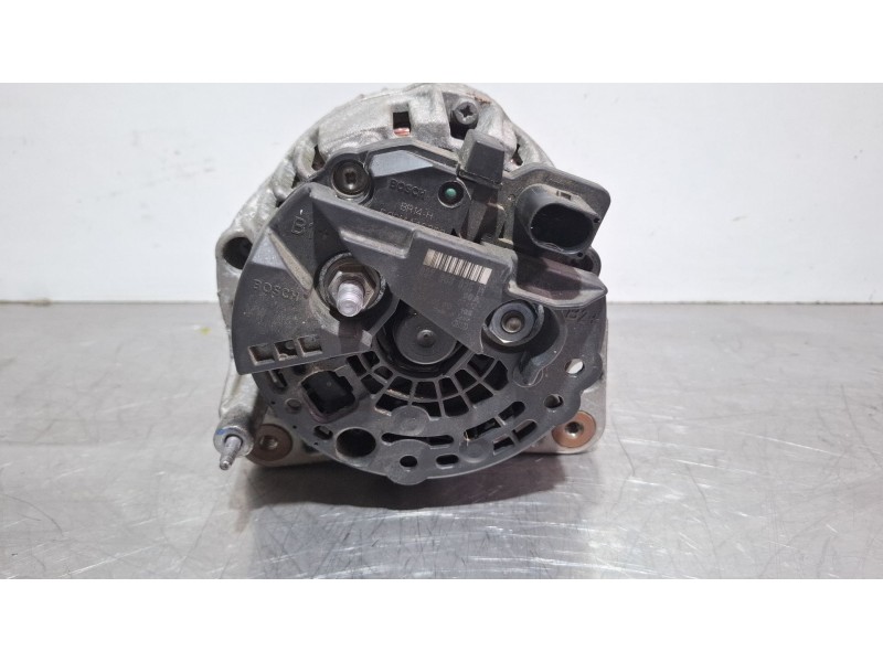 Recambio de alternador para seat ibiza ii referencia OEM IAM 037903025M  