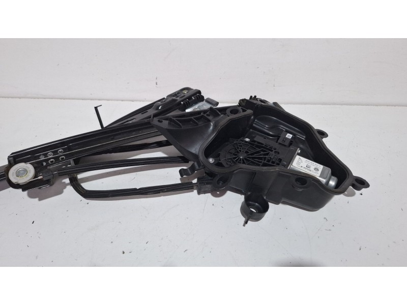 Recambio de elevalunas delantero derecho para seat ibiza ii referencia OEM IAM 6j4837402d 6R0959802P  