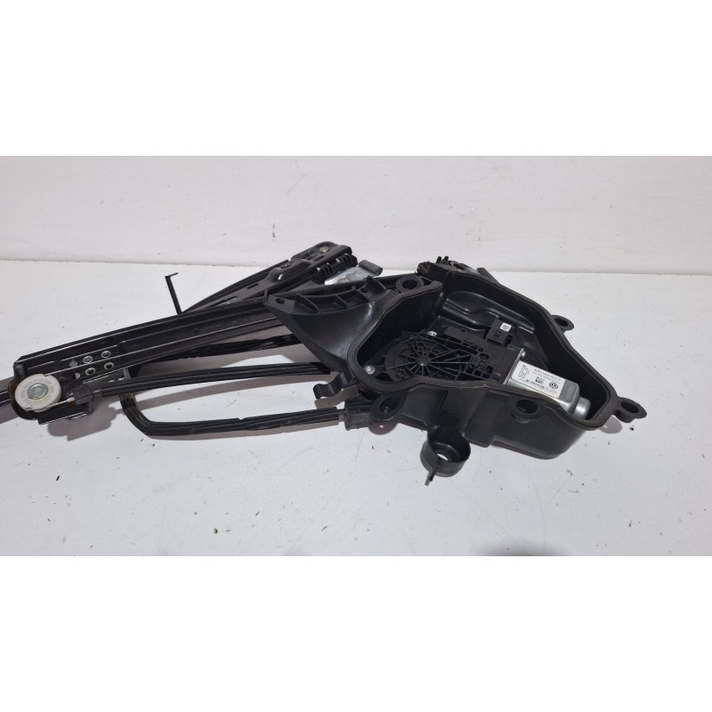 Recambio de elevalunas delantero derecho para seat ibiza ii referencia OEM IAM 6j4837402d 6R0959802P  