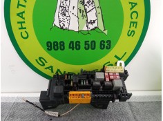 Recambio de caja reles / fusibles para mercedes benz c220 referencia OEM IAM 748038  