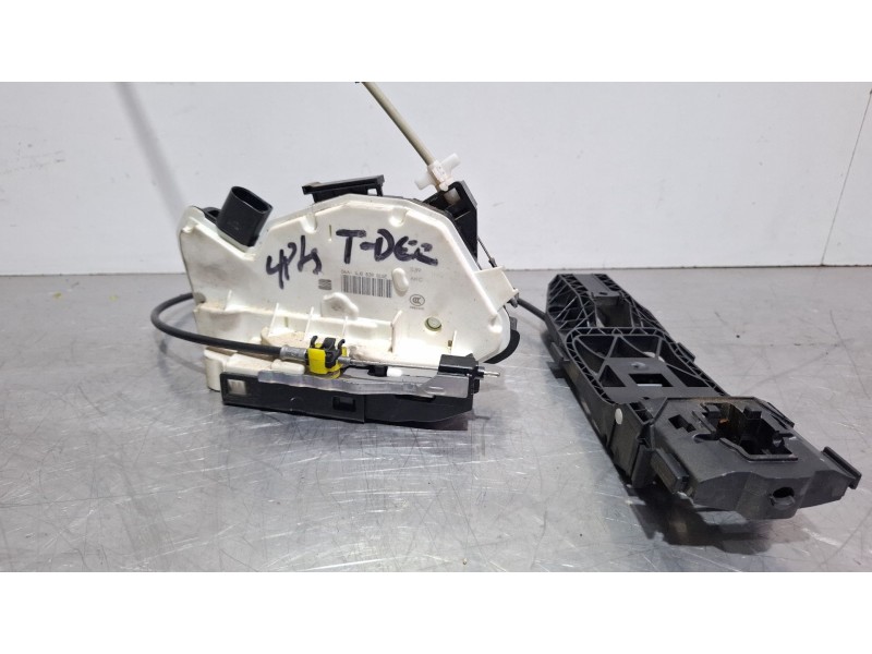 Recambio de cerradura puerta trasera derecha para seat ibiza ii referencia OEM IAM 06A-6J0839016E / 06A-6J0839016E  