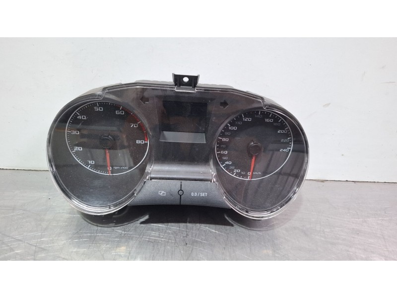 Recambio de cuenta kilometros para seat ibiza ii referencia OEM IAM 6J0920804  