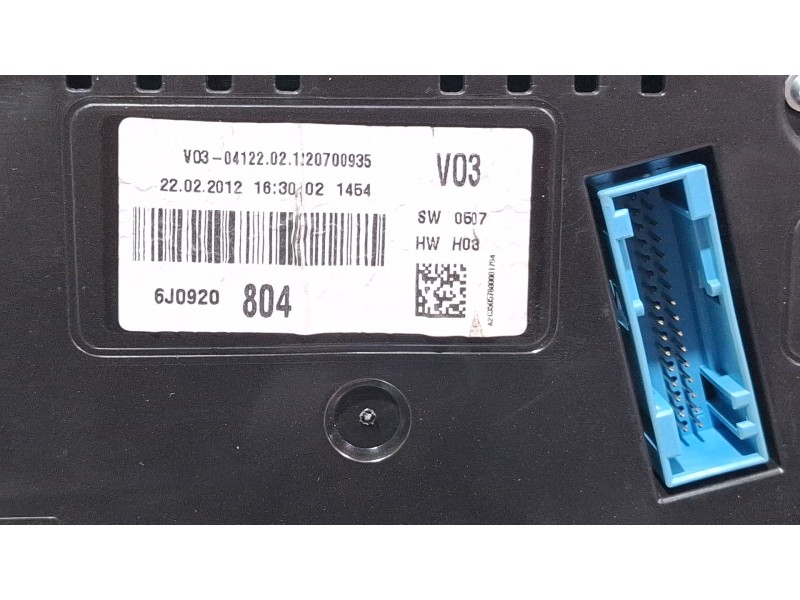 Recambio de cuenta kilometros para seat ibiza ii referencia OEM IAM 6J0920804  