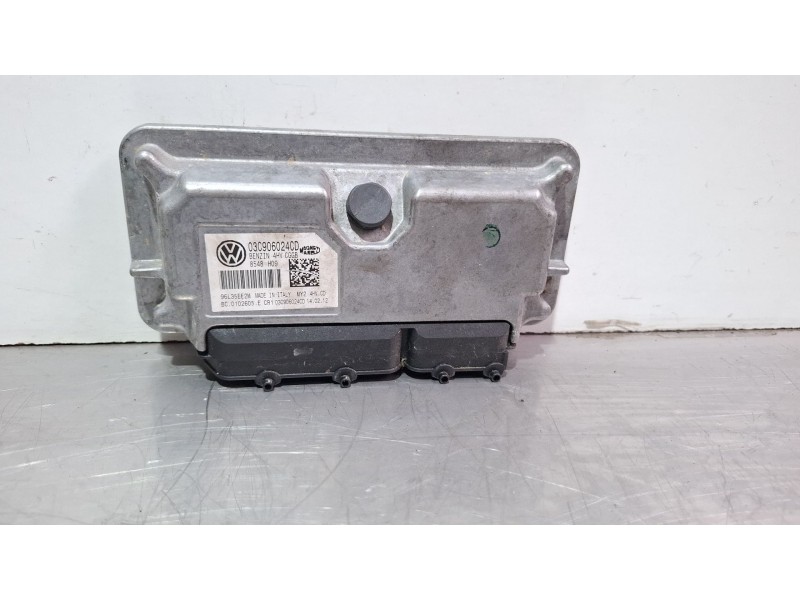 Recambio de centralita motor para seat ibiza ii referencia OEM IAM 03C906024CD  