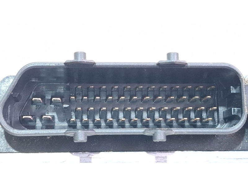 Recambio de centralita motor para seat ibiza ii referencia OEM IAM 03C906024CD  