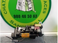 Recambio de caja reles / fusibles para mercedes benz c220 referencia OEM IAM 748038   2