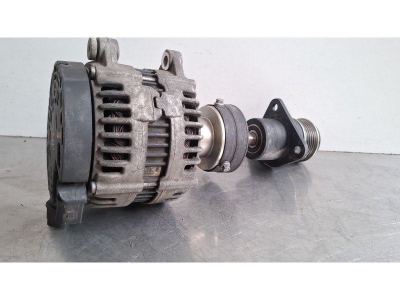 Recambio de alternador para ford mondeo -g referencia OEM IAM 0121615008  