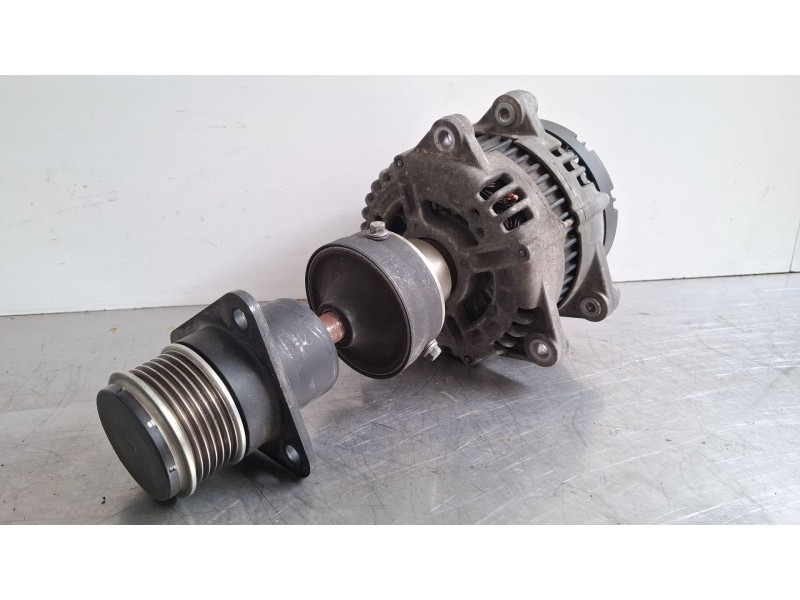 Recambio de alternador para ford mondeo -g referencia OEM IAM 0121615008  